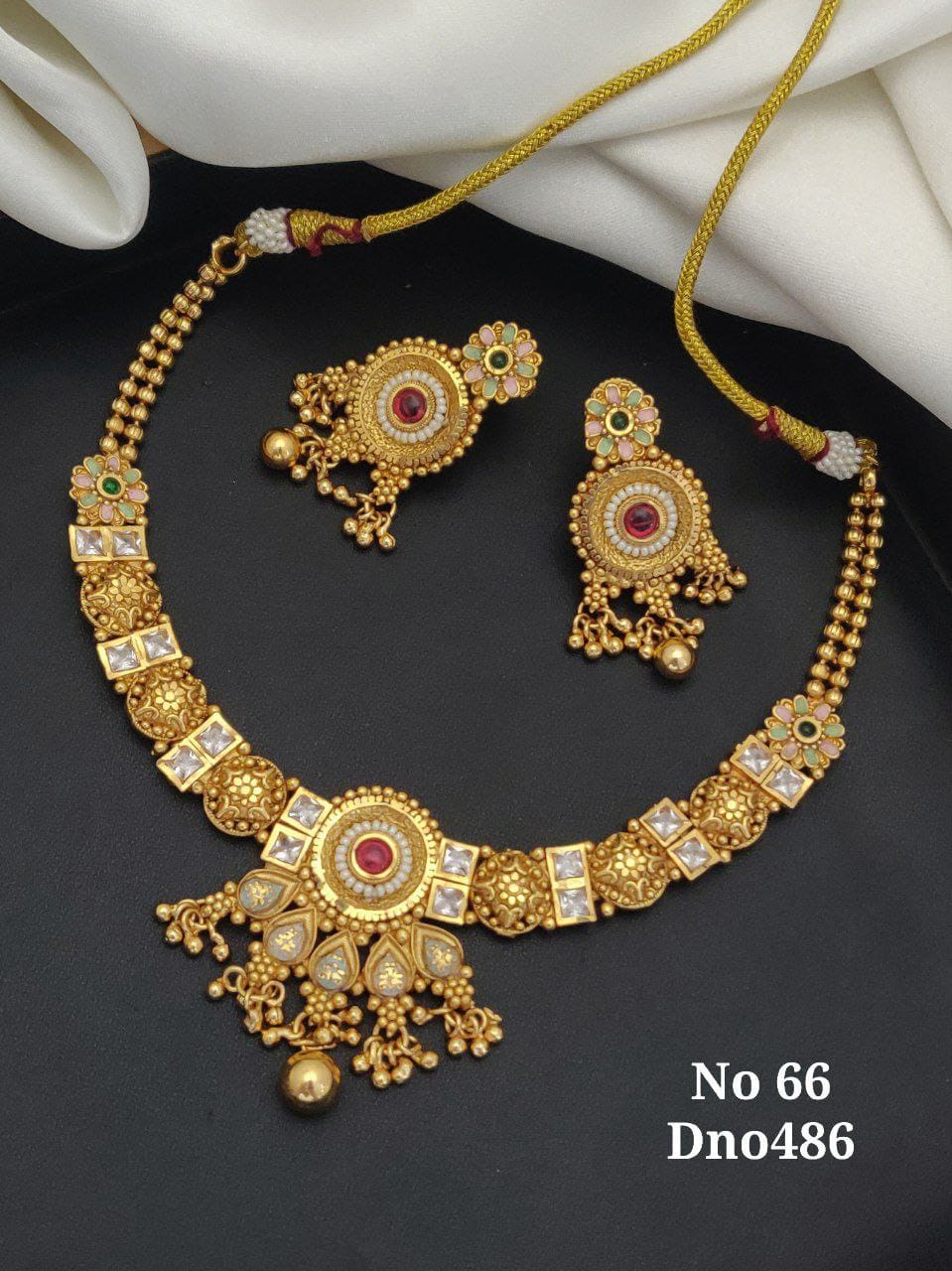 Nacklace